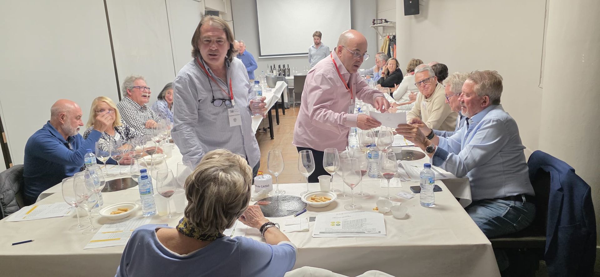 Benjamin Galisteo y Antonio Ruiz dando explicaciones.jpeg