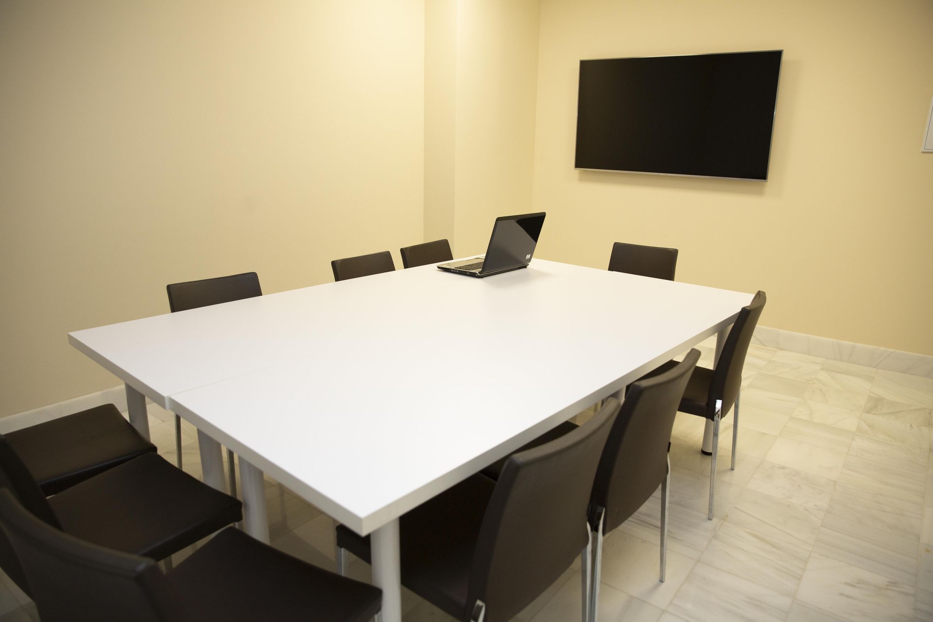 Sala de Reuniones Sala de Reuniones