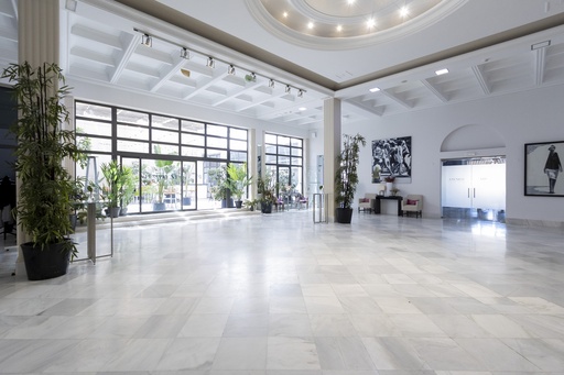 Hall Colonial