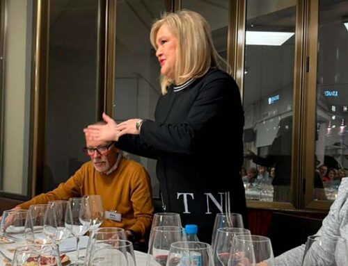 Arranca el Club de Catas Ateneo con una cata de vinos valencianos