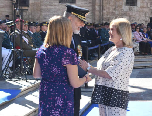 La Jefatura Superior de Policía Nacional de la Comunitat Valenciana reconoce al Ateneo Mercantil por su participación en los actos del Bicentenario