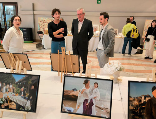 Éxito de público en el Mercado Artesanal de la DANA: Solidaridad a través del arte